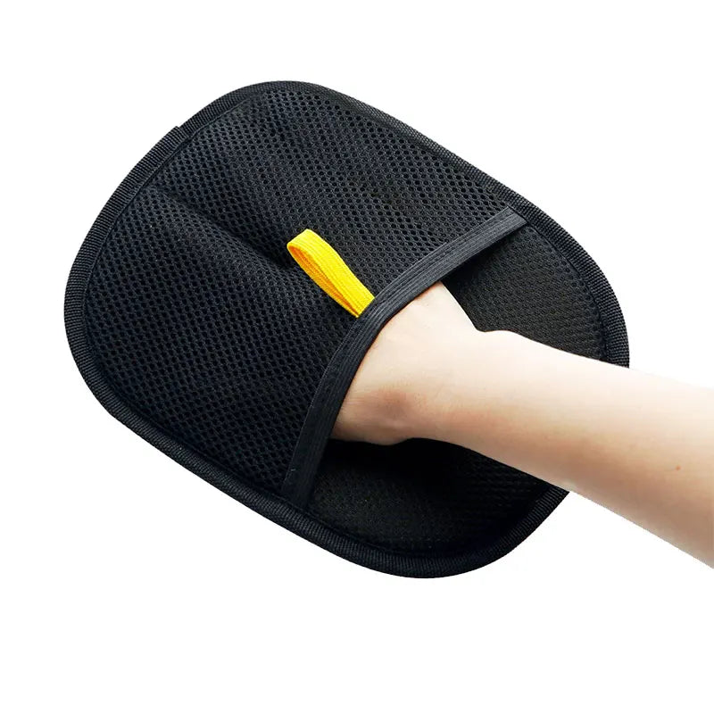 Electrostatic Pet Grooming Gloves - Effortless Hair Removal for Dogs & Cats, Perfect for Cleaning Carpets & Clothing!